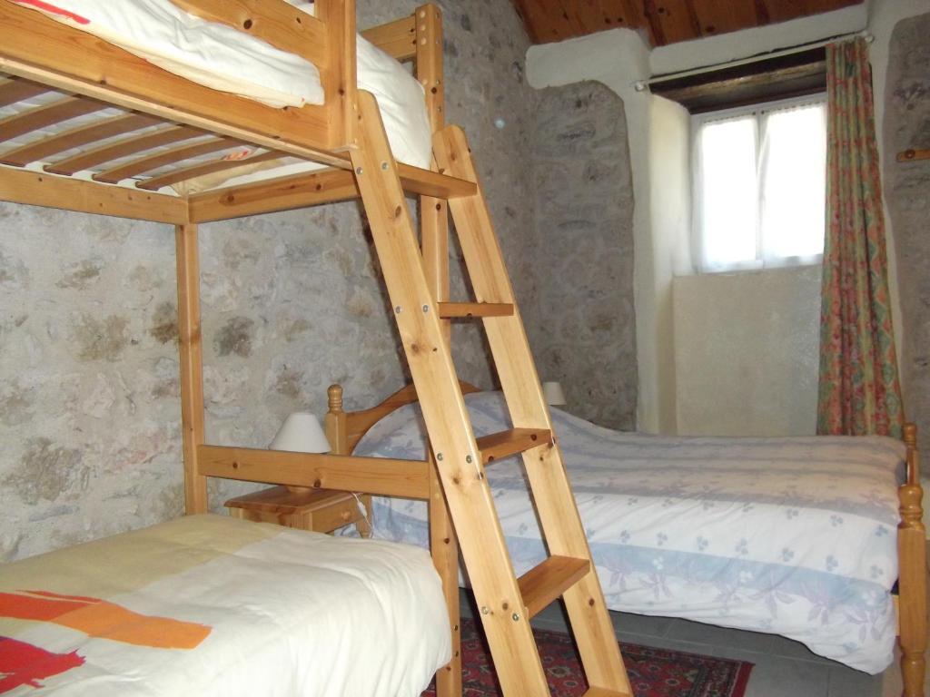 Ferme Auberge La Tindelle La Cresse Номер фото