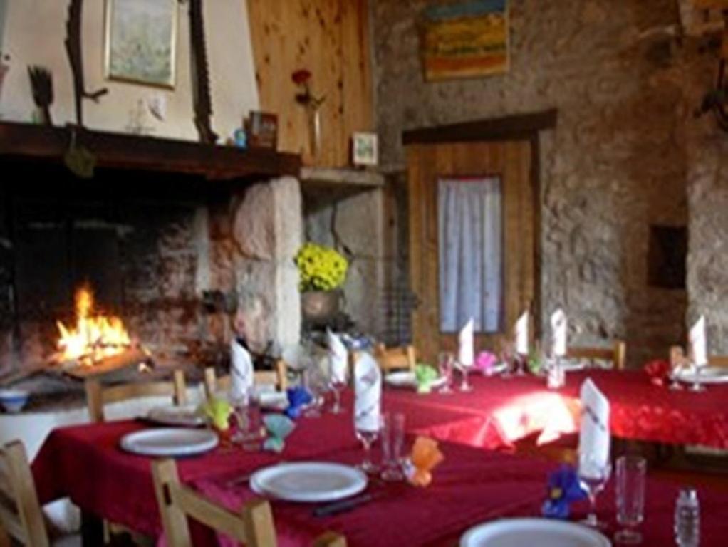 Ferme Auberge La Tindelle La Cresse Экстерьер фото